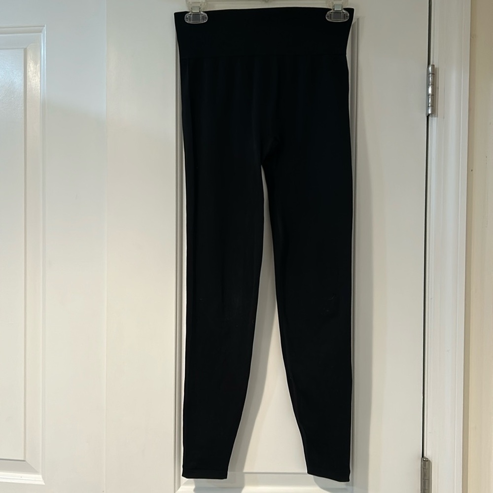 Pink Victoria’s Secret seamless 7/8 length leggings